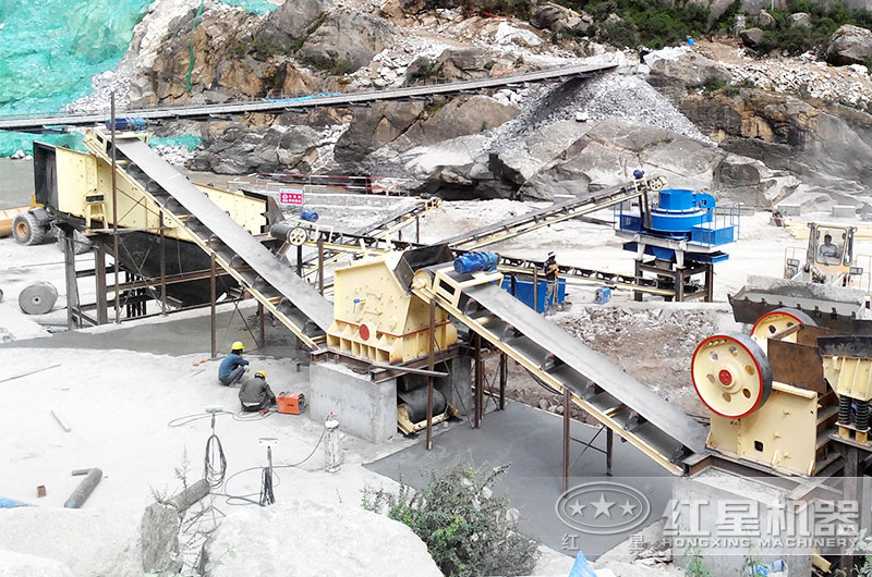 石头破碎生产线现场图 石头破碎生产线现场图