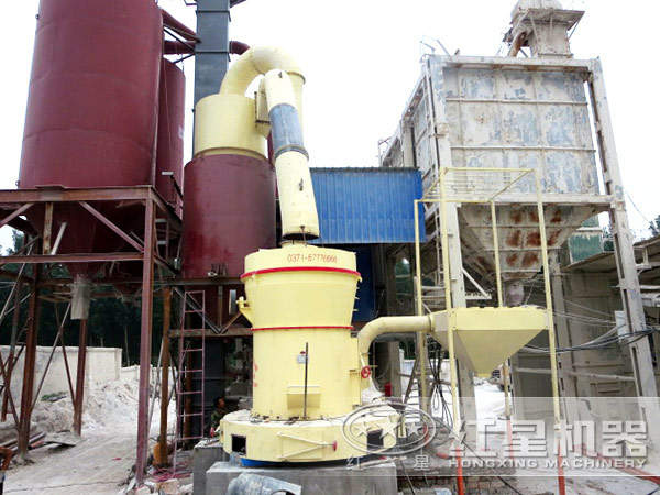 膨润土磨粉生产现场图 膨润土磨粉生产现场图