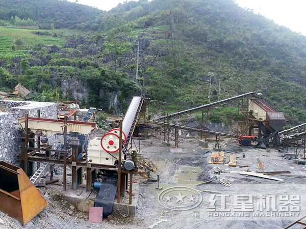 石料破碎机生产现场 石料破碎机生产现场