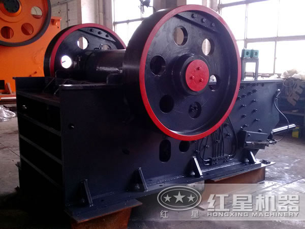 外动颚匀摆颚式破碎机