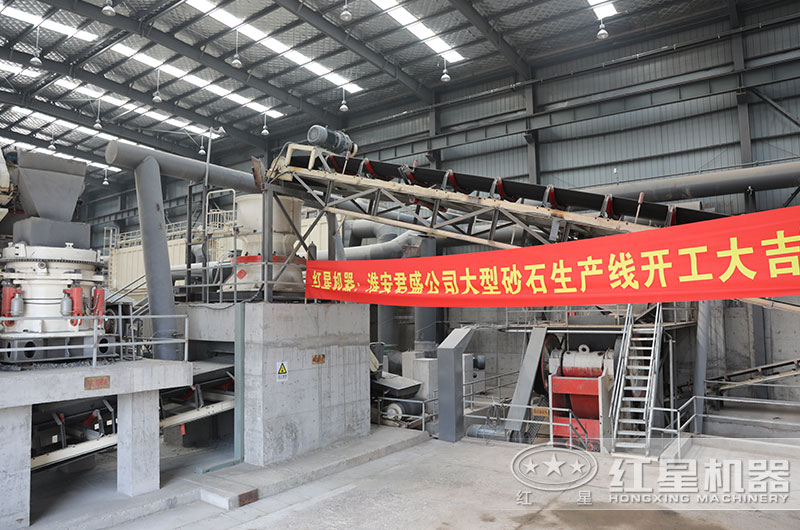 破碎设备生产现场实拍图 破碎设备生产现场实拍图