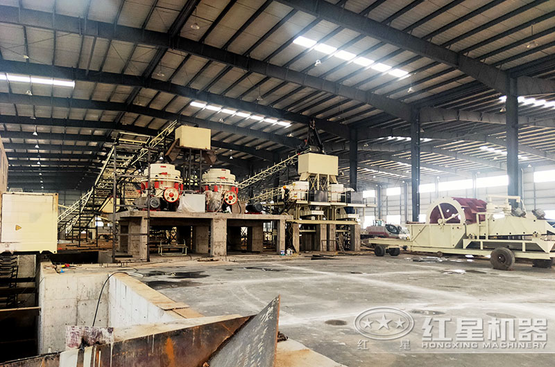 大型山石破碎机工作现场 大型山石破碎机工作现场