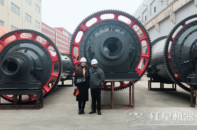 客户来厂考察球磨机设备 客户来厂考察球磨机设备