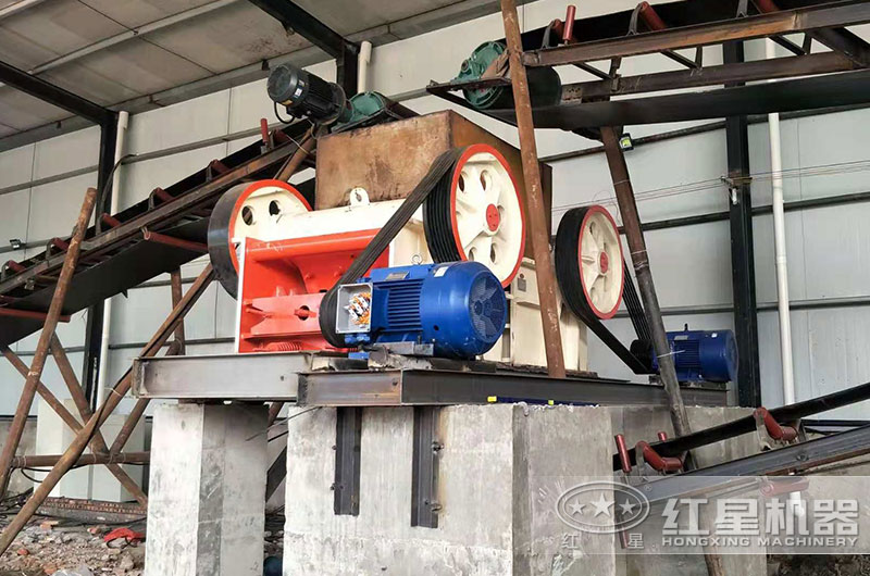 细鄂破机作业现场 细鄂破机作业现场