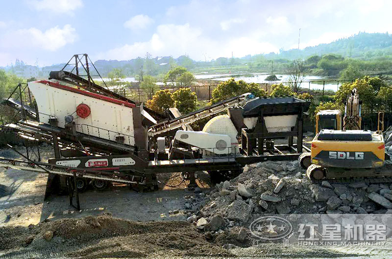 山东菏泽煤矸石移动破碎现场 山东菏泽煤矸石移动破碎现场