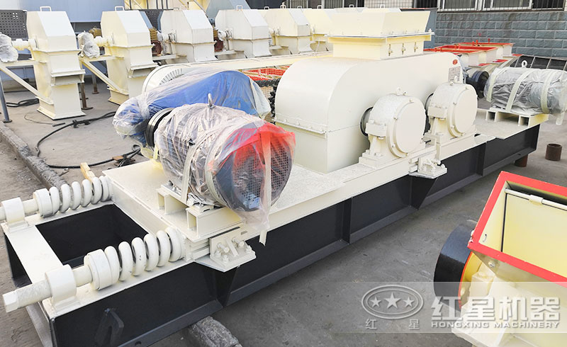 铁矿石对辊破碎机厂家实拍 铁矿石对辊破碎机厂家实拍