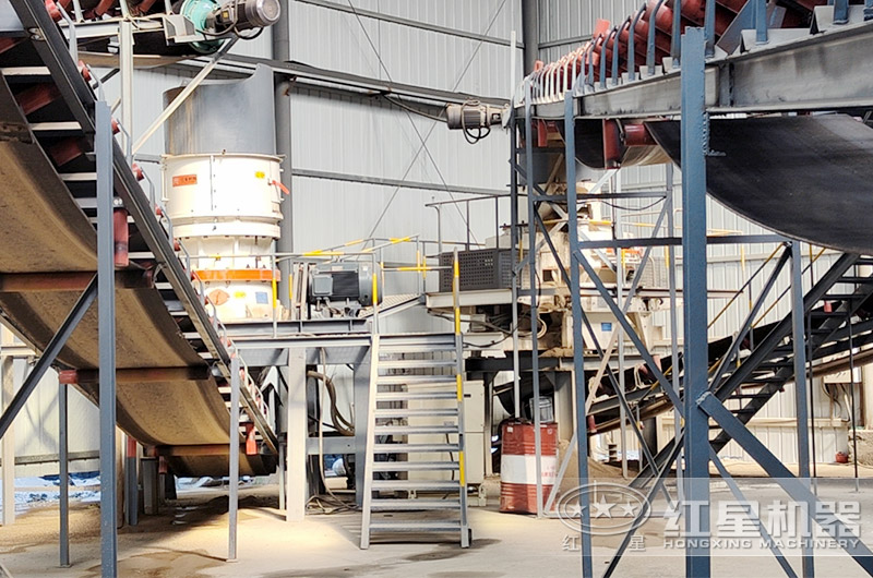 圆锥破碎机现场 圆锥破碎机现场