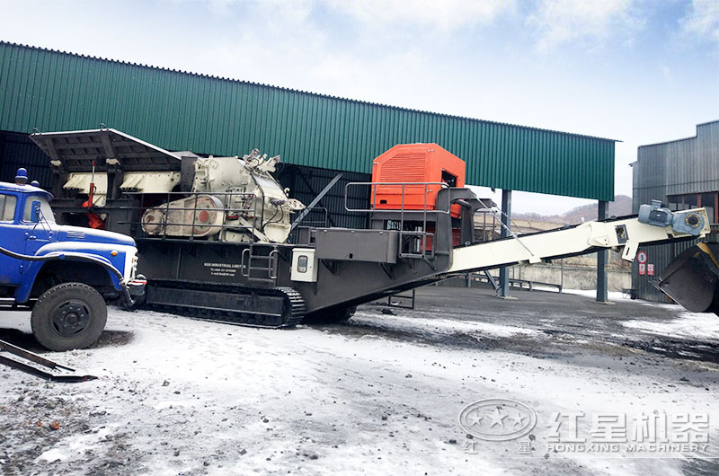 移动煤炭粉碎机作业现场 移动煤炭粉碎机作业现场