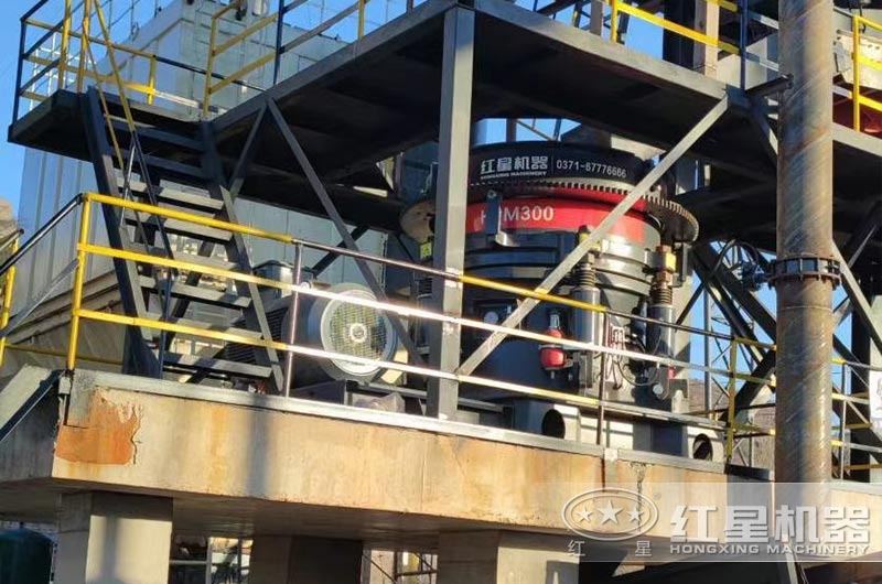 圆锥破碎机现场 圆锥破碎机现场