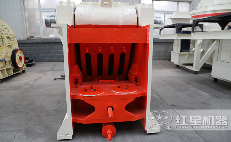 小型鳄式碎石机细节图 小型鳄式碎石机细节图