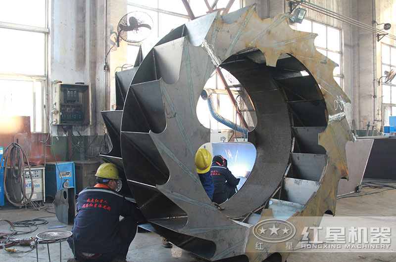 开元官方版网站登录入口机器技术人员兢兢业业认真对待每一台设备