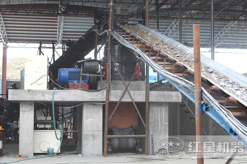 安微客户现场,圆锥破碎机