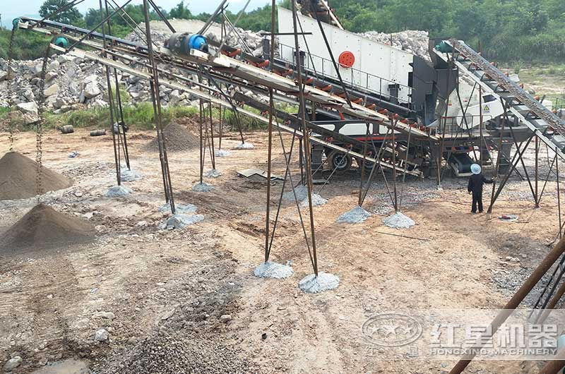 小型流动制砂机生产现场 小型流动制砂机生产现场