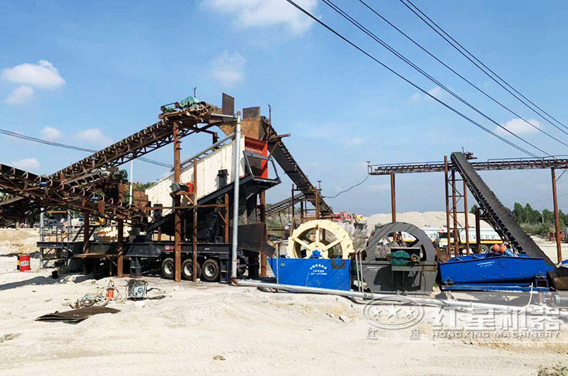 小型流动制砂机作业现场 小型流动制砂机作业现场
