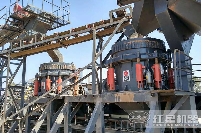 该大型碎石机生产线使用两台圆锥破投资成本大概在300万 该大型碎石机生产线使用两台圆锥破投资成本大概在300万