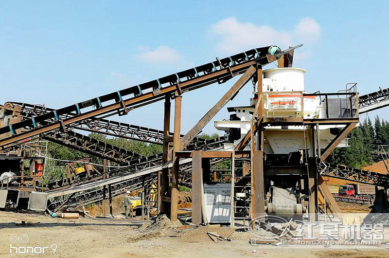 大型采石场制砂机现场使用 大型采石场制砂机现场使用