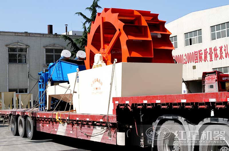 两台轮式洗砂机发货出厂 两台轮式洗砂机发货出厂