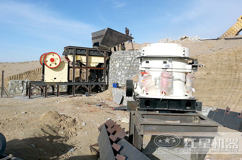 河石破碎机器生产现场 河石破碎机器生产现场