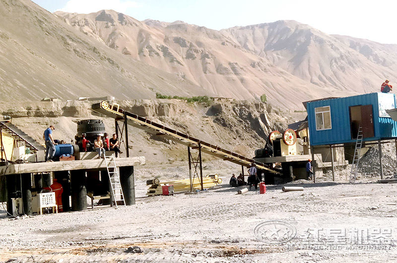 矿山粉碎设备生产现场 矿山粉碎设备生产现场