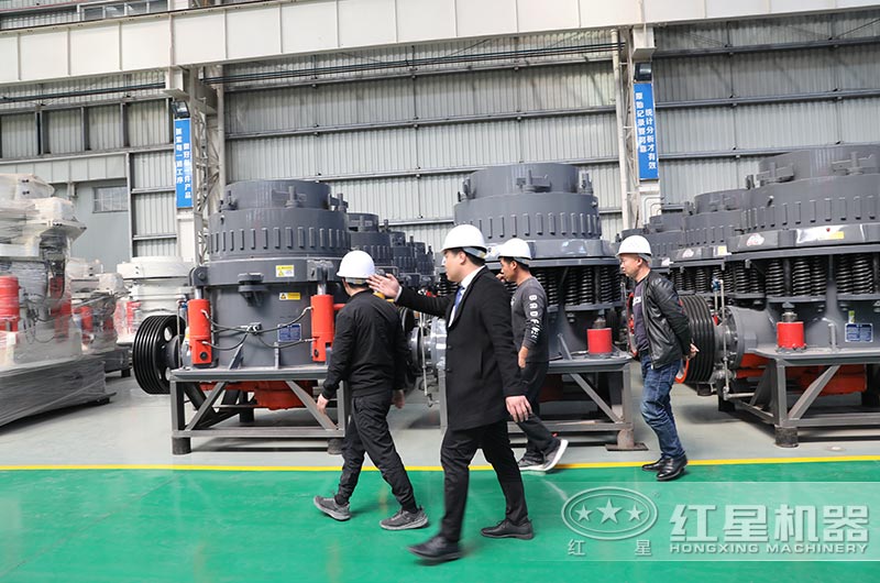 开元官方版网站登录入口客户到场参观考察1750圆锥破碎机 开元官方版网站登录入口客户到场参观考察1750圆锥破碎机