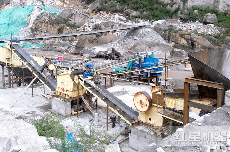 石头碎石机生产现场 石头碎石机生产现场