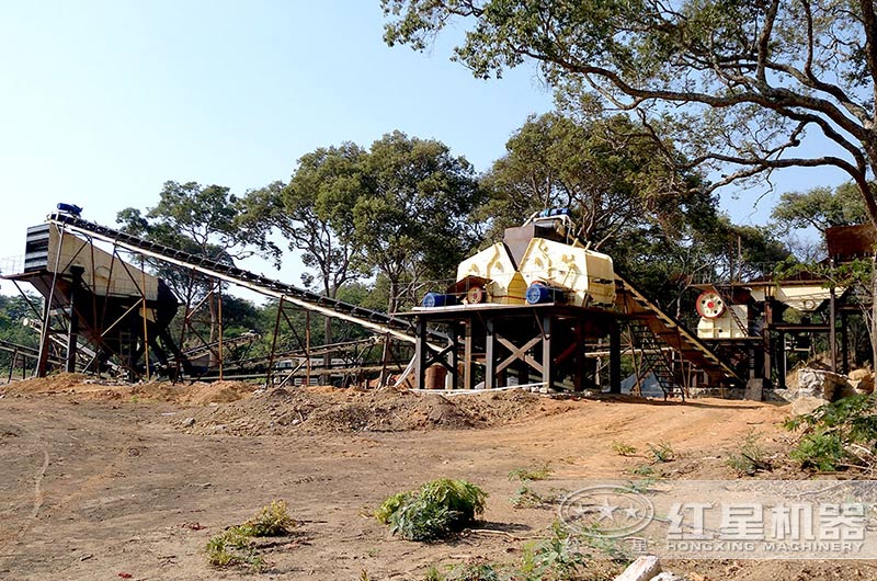 机器沙生产现场,鄂破(粗碎)+反击破(中细碎) 机器沙生产现场,鄂破(粗碎)+反击破(中细碎)