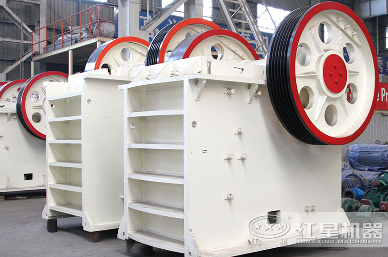 颚式粉碎机车间实拍图片 颚式粉碎机车间实拍图片