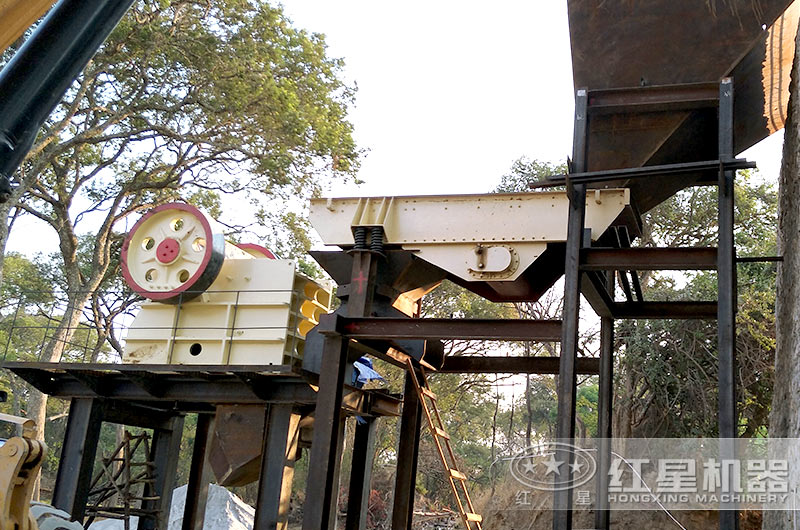 46破碎机生产现场 46破碎机生产现场