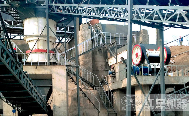 山石破碎生产线现场 山石破碎生产线现场